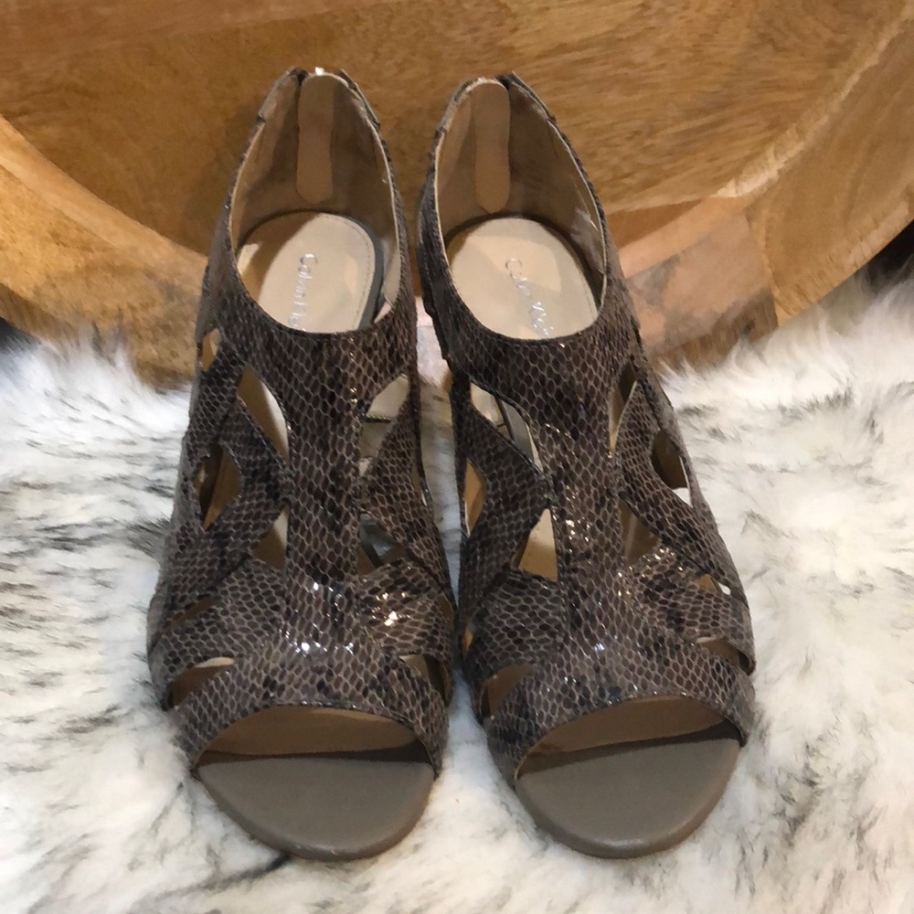 Calkin Klein Python Pumps - image 3